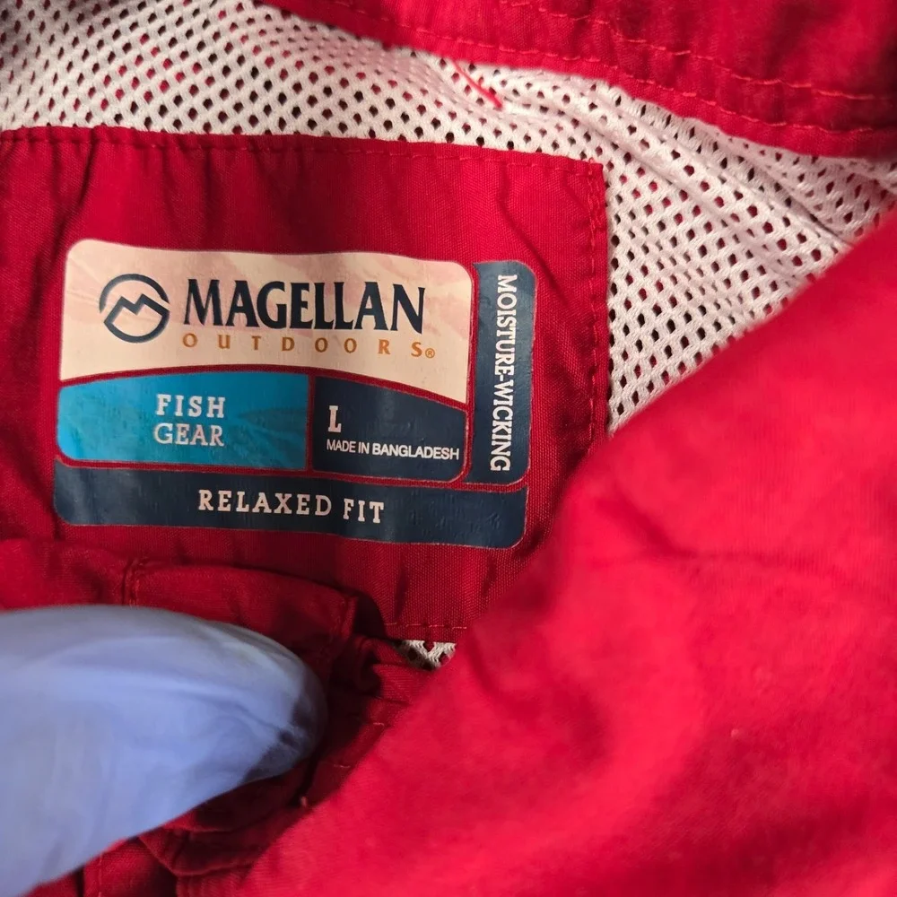 Magellan Sportswear size large